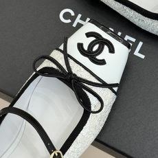 CHANE*|小香26A新品双C猪鼻子蝴蝶结平底玛丽珍鞋把少女优雅焊在脚上26A早春限定神仙单品双C猪鼻 CHANE*|小香26A新品双C猪鼻子蝴蝶结平底玛丽珍鞋把少女优雅焊在脚上26A早春限定神仙单品双C猪鼻