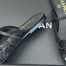CHANE*|小香26A新品双C猪鼻子蝴蝶结平底玛丽珍鞋把少女优雅焊在脚上26A早春限定神仙单品双C猪鼻 CHANE*|小香26A新品双C猪鼻子蝴蝶结平底玛丽珍鞋把少女优雅焊在脚上26A早春限定神仙单品双C猪鼻