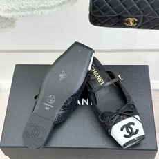 CHANE*|小香26A新品双C猪鼻子蝴蝶结平底玛丽珍鞋把少女优雅焊在脚上26A早春限定神仙单品双C猪鼻 CHANE*|小香26A新品双C猪鼻子蝴蝶结平底玛丽珍鞋把少女优雅焊在脚上26A早春限定神仙单品双C猪鼻