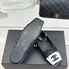 CHANE*|小香26A新品双C猪鼻子蝴蝶结平底玛丽珍鞋把少女优雅焊在脚上26A早春限定神仙单品双C猪鼻 CHANE*|小香26A新品双C猪鼻子蝴蝶结平底玛丽珍鞋把少女优雅焊在脚上26A早春限定神仙单品双C猪鼻