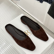 The Row 26WF新品极简方头包头穆勒半拖老钱风极简天花板无logo藏着极致高级质感方头剪裁利落包 The Row 26WF新品极简方头包头穆勒半拖老钱风极简天花板无logo藏着极致高级质感方头剪裁利落包