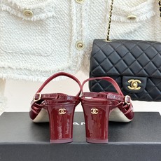 CHANE*|小香26A春夏鳄鱼纹方头粗跟后空凉鞋法式复古夏日封神款鳄鱼压纹漆面高级感拉满方头剪裁利落修 CHANE*|小香26A春夏鳄鱼纹方头粗跟后空凉鞋法式复古夏日封神款鳄鱼压纹漆面高级感拉满方头剪裁利落修