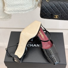 CHANE*|小香26A春夏鳄鱼纹方头粗跟后空凉鞋法式复古夏日封神款鳄鱼压纹漆面高级感拉满方头剪裁利落修 CHANE*|小香26A春夏鳄鱼纹方头粗跟后空凉鞋法式复古夏日封神款鳄鱼压纹漆面高级感拉满方头剪裁利落修