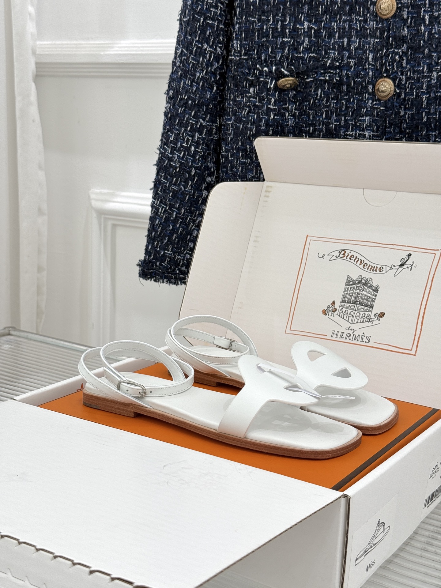 凉鞋 Hermès/爱马仕26WF新品镂空罗马猪笼猪鼻子拖鞋凉鞋罗马猪笼镂空太有腔调标志性猪鼻扣辨识度拉