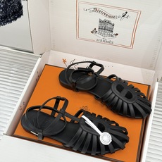 凉鞋 Hermès/爱马仕26WF新品镂空罗马猪笼猪鼻子拖鞋凉鞋罗马猪笼镂空太有腔调标志性猪鼻扣辨识度拉 凉鞋 Hermès/爱马仕26WF新品镂空罗马猪笼猪鼻子拖鞋凉鞋罗马猪笼镂空太有腔调标志性猪鼻扣辨识度拉