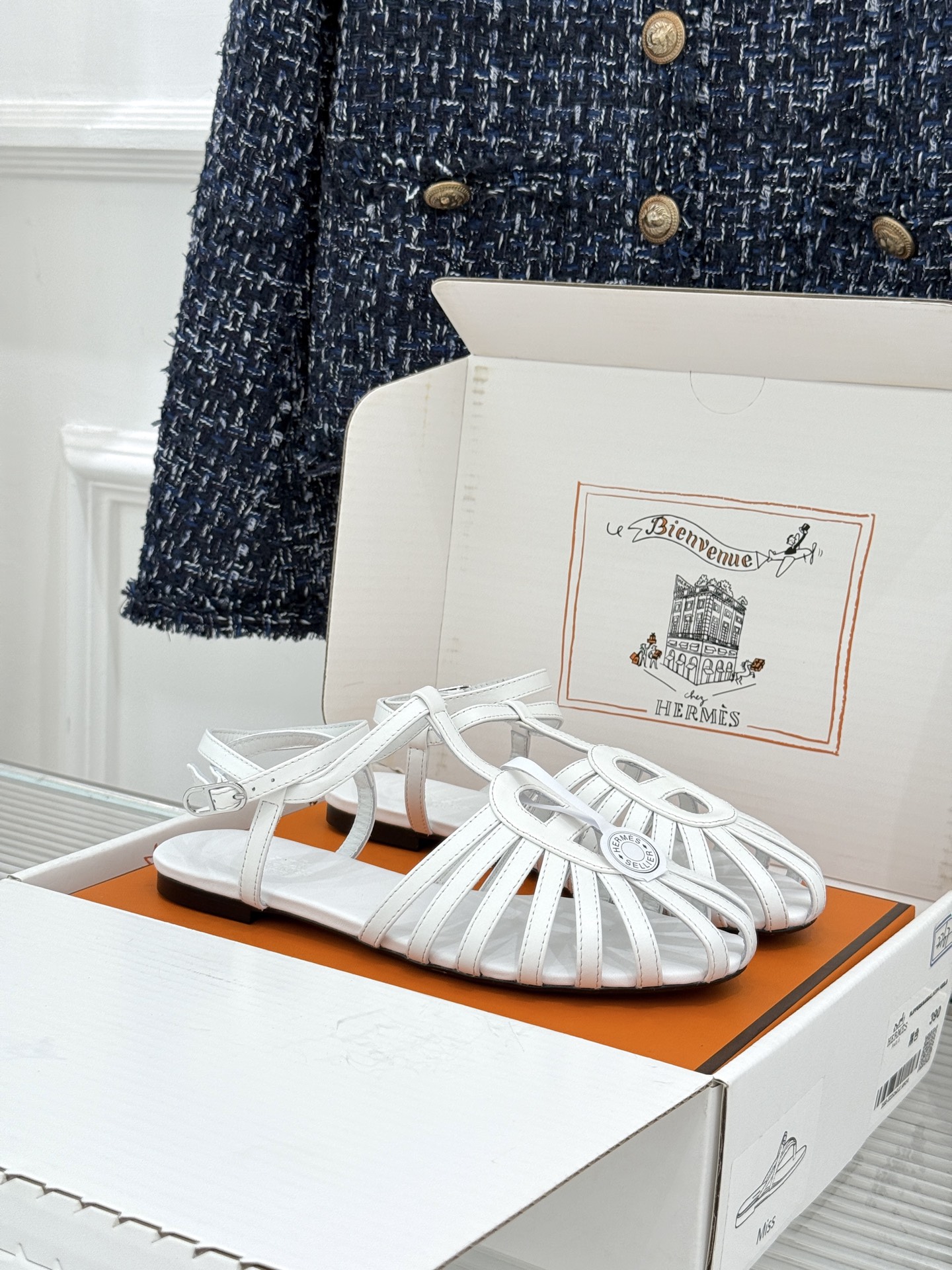 凉鞋 Hermès/爱马仕26WF新品镂空罗马猪笼猪鼻子拖鞋凉鞋罗马猪笼镂空太有腔调标志性猪鼻扣辨识度拉
