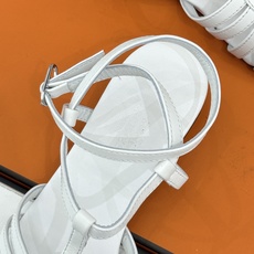凉鞋 Hermès/爱马仕26WF新品镂空罗马猪笼猪鼻子拖鞋凉鞋罗马猪笼镂空太有腔调标志性猪鼻扣辨识度拉 凉鞋 Hermès/爱马仕26WF新品镂空罗马猪笼猪鼻子拖鞋凉鞋罗马猪笼镂空太有腔调标志性猪鼻扣辨识度拉