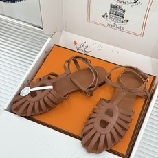 凉鞋 Hermès/爱马仕26WF新品镂空罗马猪笼猪鼻子拖鞋凉鞋罗马猪笼镂空太有腔调标志性猪鼻扣辨识度拉 凉鞋 Hermès/爱马仕26WF新品镂空罗马猪笼猪鼻子拖鞋凉鞋罗马猪笼镂空太有腔调标志性猪鼻扣辨识度拉