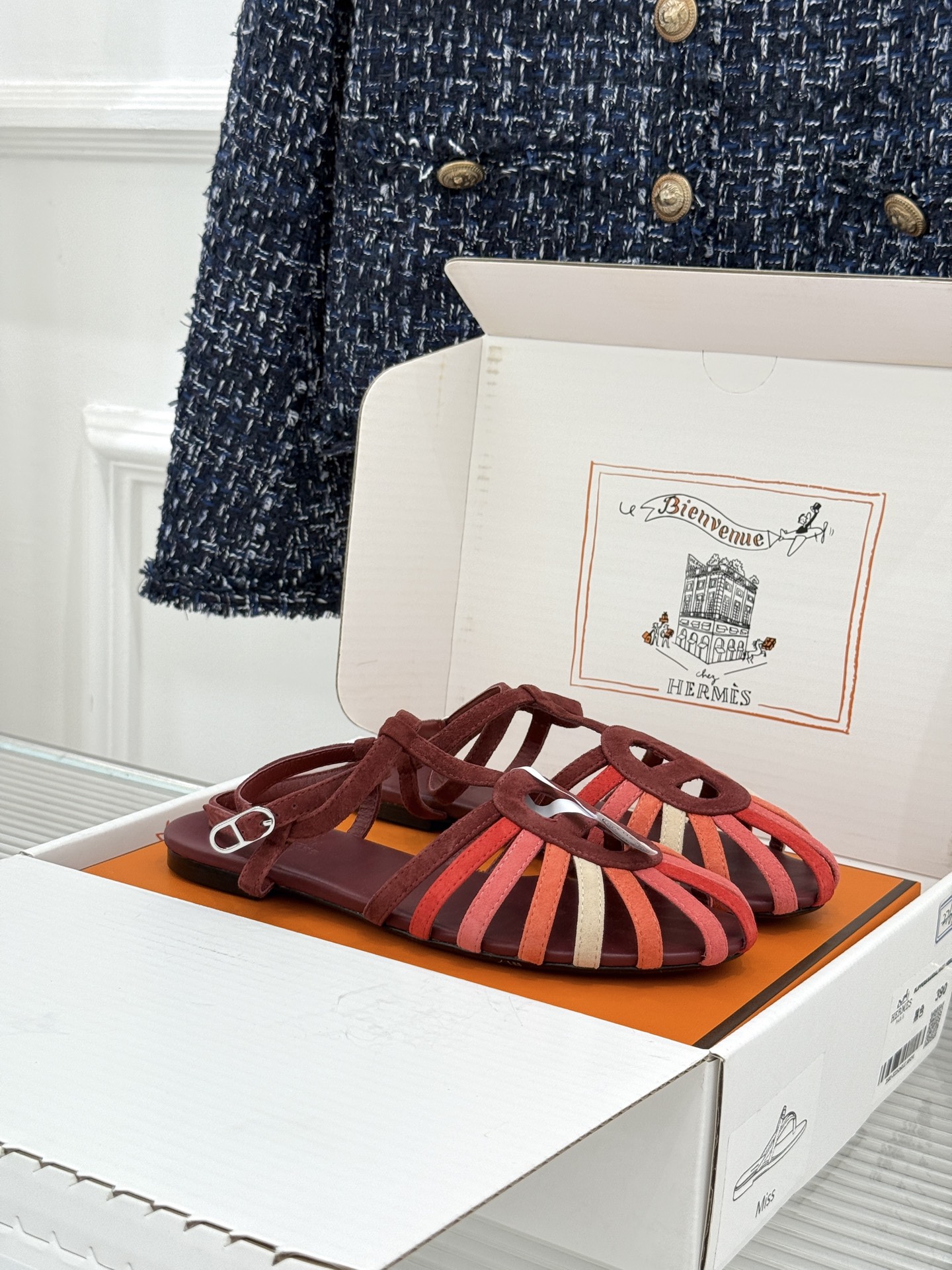 凉鞋 Hermès/爱马仕26WF新品镂空罗马猪笼猪鼻子拖鞋凉鞋罗马猪笼镂空太有腔调标志性猪鼻扣辨识度拉