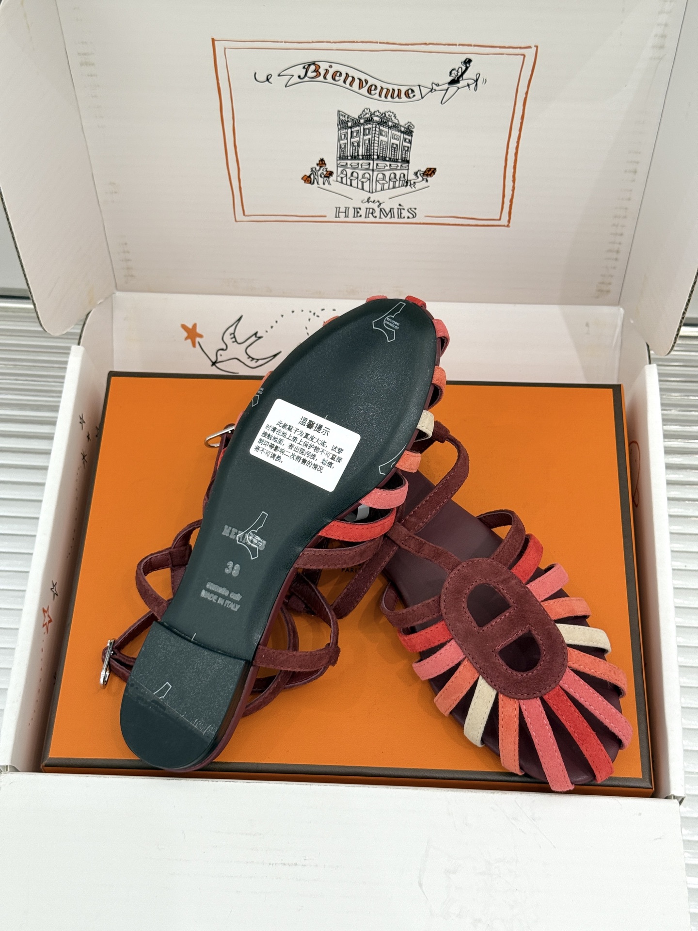 凉鞋 Hermès/爱马仕26WF新品镂空罗马猪笼猪鼻子拖鞋凉鞋罗马猪笼镂空太有腔调标志性猪鼻扣辨识度拉