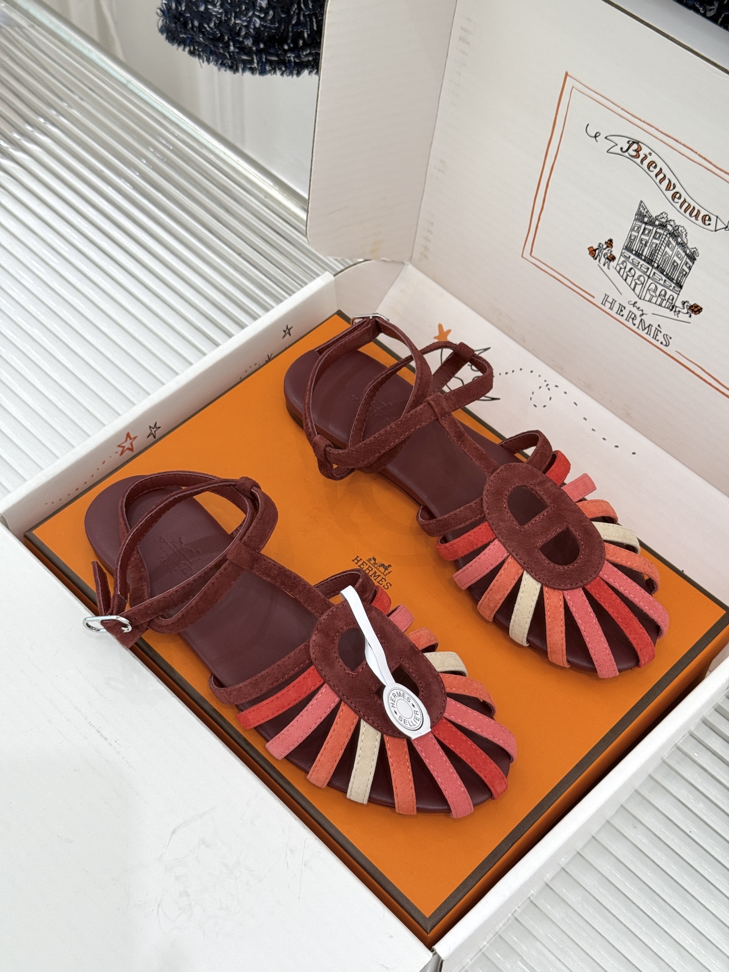 凉鞋 Hermès/爱马仕26WF新品镂空罗马猪笼猪鼻子拖鞋凉鞋罗马猪笼镂空太有腔调标志性猪鼻扣辨识度拉