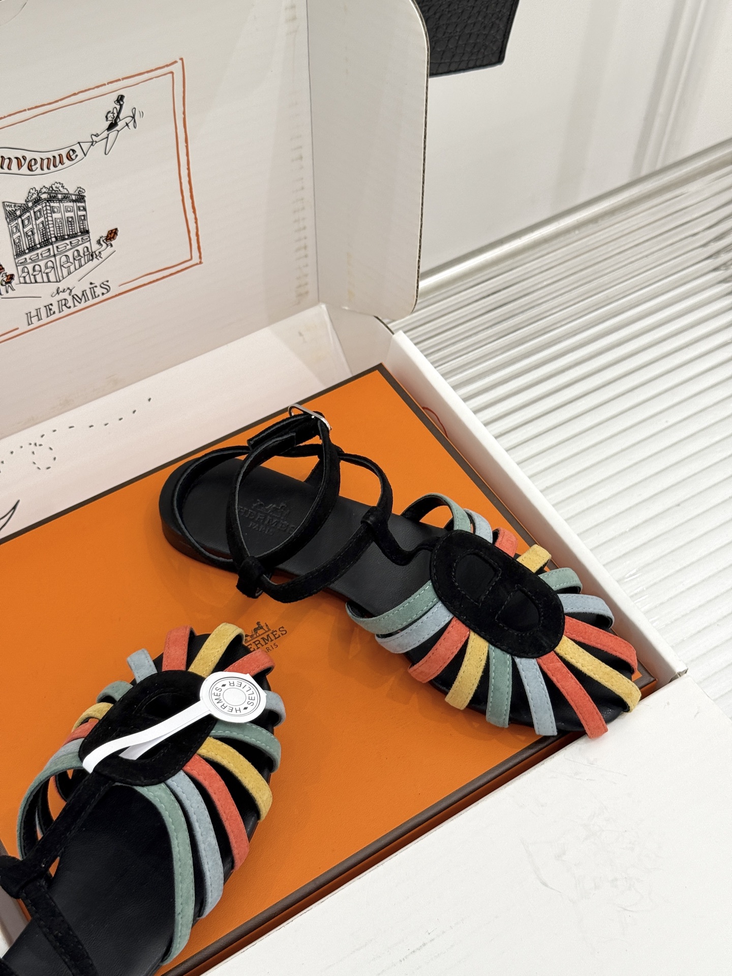 凉鞋 Hermès/爱马仕26WF新品镂空罗马猪笼猪鼻子拖鞋凉鞋罗马猪笼镂空太有腔调标志性猪鼻扣辨识度拉