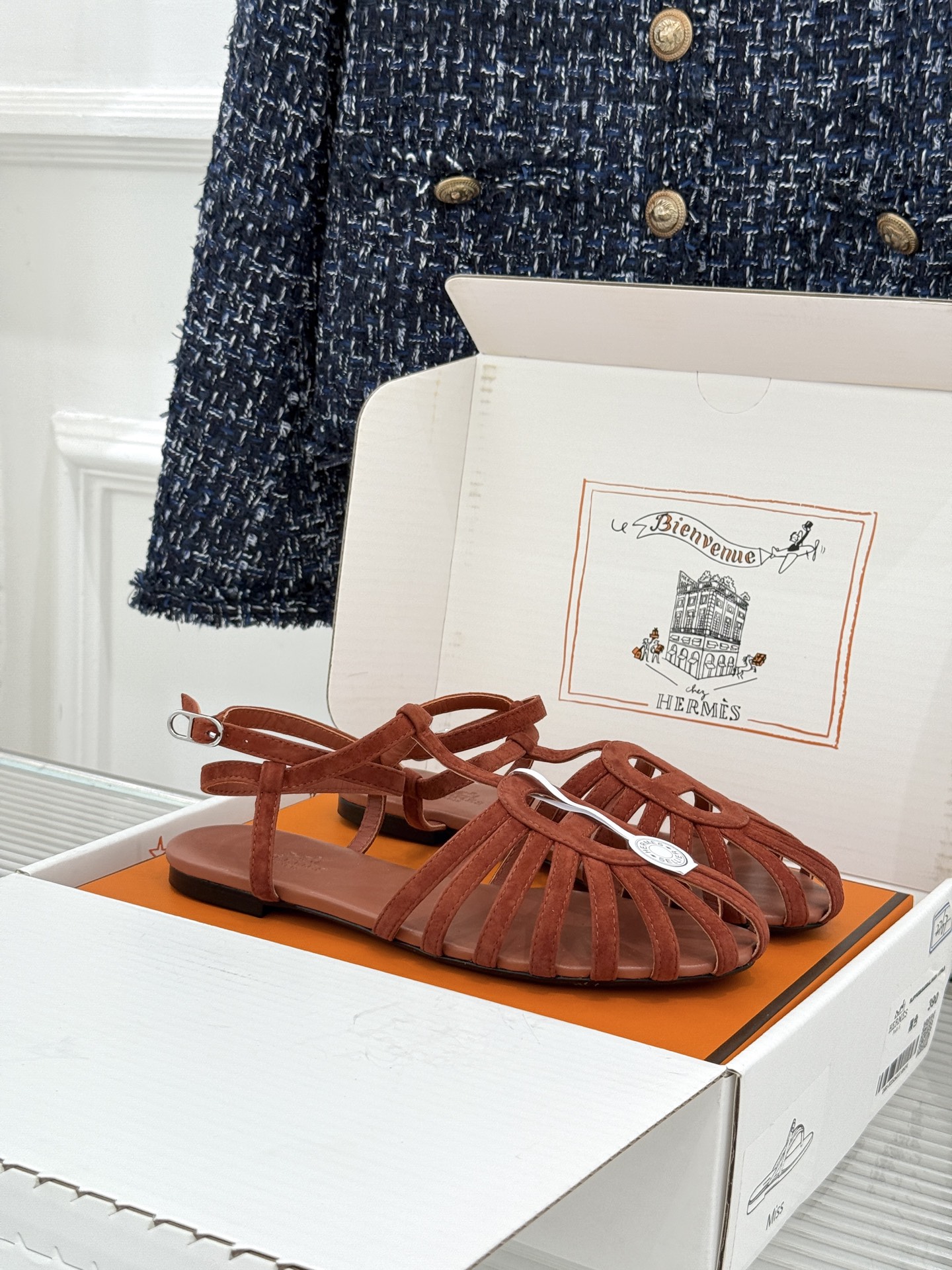 凉鞋 Hermès/爱马仕26WF新品镂空罗马猪笼猪鼻子拖鞋凉鞋罗马猪笼镂空太有腔调标志性猪鼻扣辨识度拉