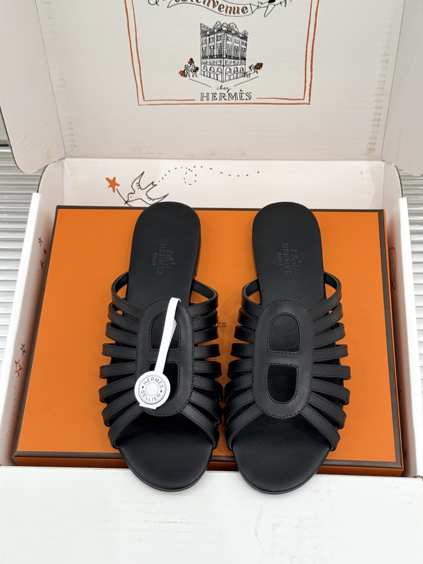 拖鞋 Hermès/爱马仕26WF新品镂空罗马猪笼猪鼻子拖鞋凉鞋罗马猪笼镂空太有腔调标志性猪鼻扣辨识度拉