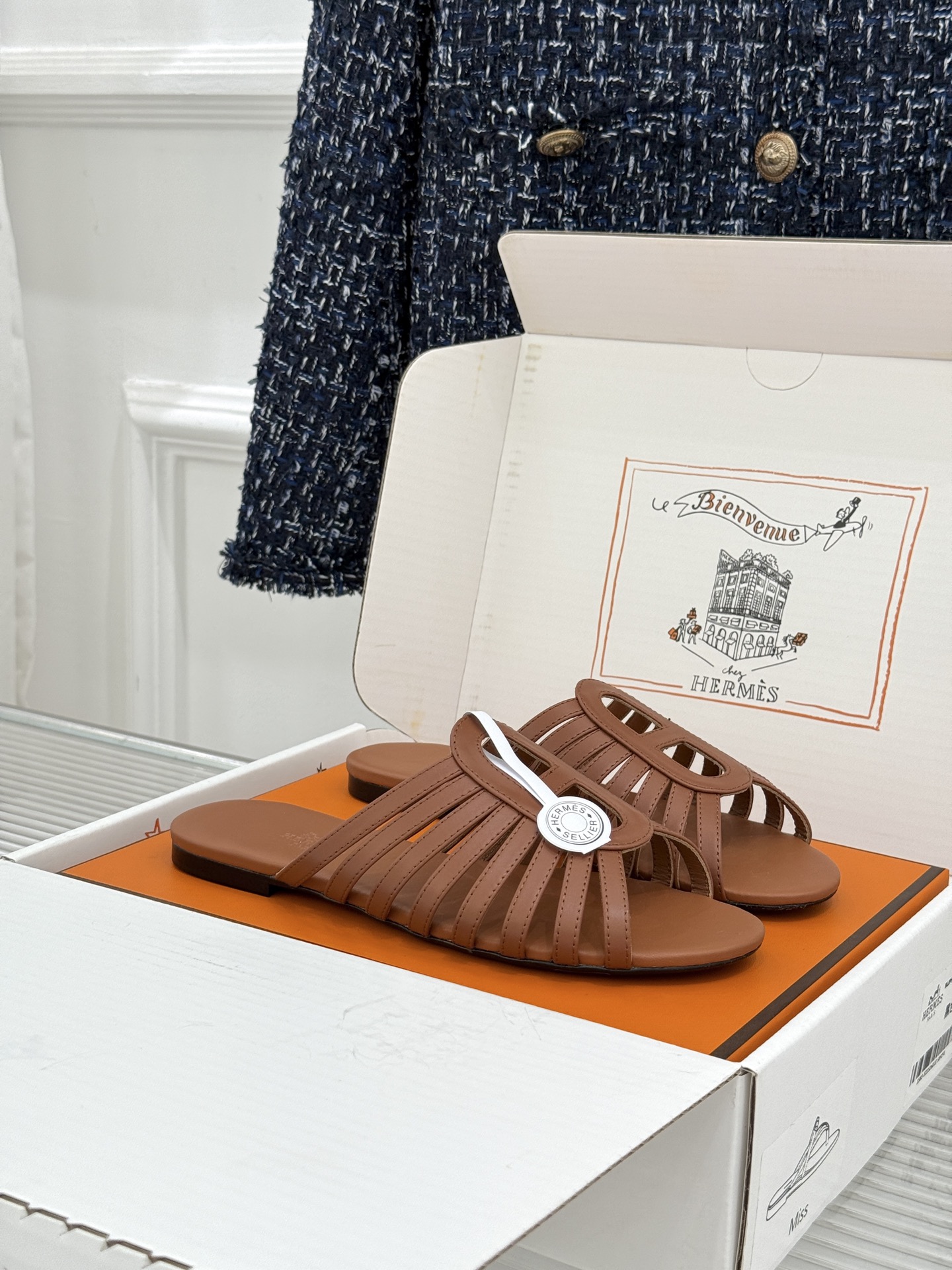 拖鞋 Hermès/爱马仕26WF新品镂空罗马猪笼猪鼻子拖鞋凉鞋罗马猪笼镂空太有腔调标志性猪鼻扣辨识度拉