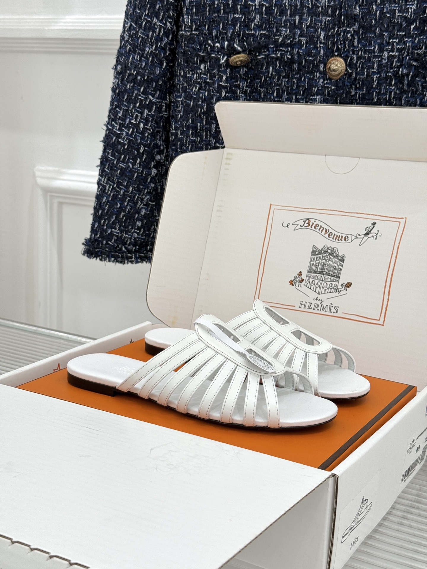 拖鞋 Hermès/爱马仕26WF新品镂空罗马猪笼猪鼻子拖鞋凉鞋罗马猪笼镂空太有腔调标志性猪鼻扣辨识度拉