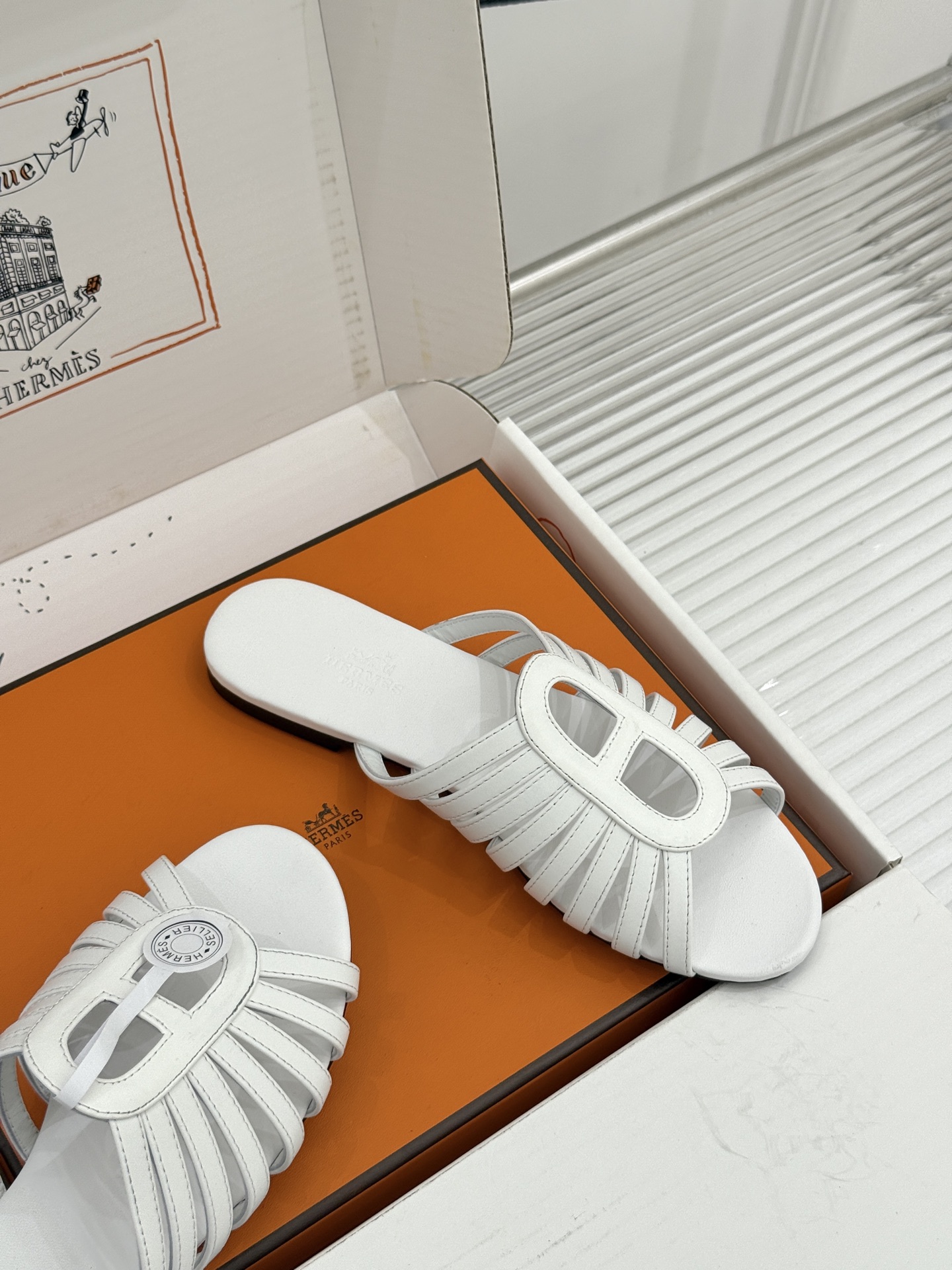 拖鞋 Hermès/爱马仕26WF新品镂空罗马猪笼猪鼻子拖鞋凉鞋罗马猪笼镂空太有腔调标志性猪鼻扣辨识度拉