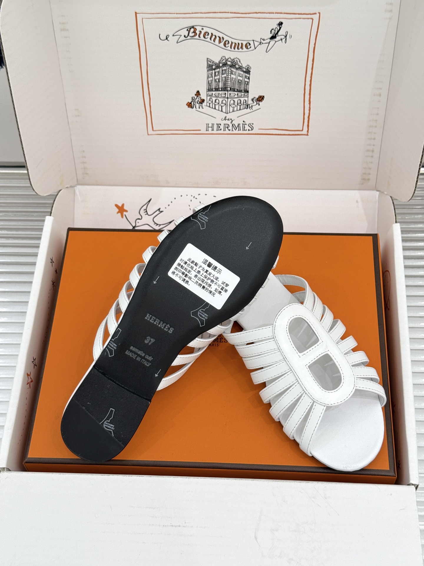 拖鞋 Hermès/爱马仕26WF新品镂空罗马猪笼猪鼻子拖鞋凉鞋罗马猪笼镂空太有腔调标志性猪鼻扣辨识度拉