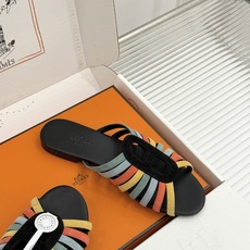 拖鞋 Hermès/爱马仕26WF新品镂空罗马猪笼猪鼻子拖鞋凉鞋罗马猪笼镂空太有腔调标志性猪鼻扣辨识度拉 拖鞋 Hermès/爱马仕26WF新品镂空罗马猪笼猪鼻子拖鞋凉鞋罗马猪笼镂空太有腔调标志性猪鼻扣辨识度拉