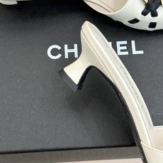 厂价CHANE*|小香经典金属大双C一字带中跟拖鞋金属大双C真耀目一字带轻裹柔美足尖中跟高度显高不累小羊 厂价CHANE*|小香经典金属大双C一字带中跟拖鞋金属大双C真耀目一字带轻裹柔美足尖中跟高度显高不累小羊