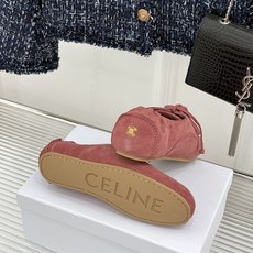 Celine/赛琳26WF新品麂皮系带小皮鞋春秋鞋柜必备百搭款经典系带配金色鞋眼柔润鞋型贴合脚面上脚秀气 Celine/赛琳26WF新品麂皮系带小皮鞋春秋鞋柜必备百搭款经典系带配金色鞋眼柔润鞋型贴合脚面上脚秀气