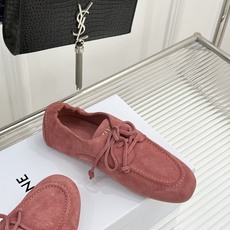 Celine/赛琳26WF新品麂皮系带小皮鞋春秋鞋柜必备百搭款经典系带配金色鞋眼柔润鞋型贴合脚面上脚秀气 Celine/赛琳26WF新品麂皮系带小皮鞋春秋鞋柜必备百搭款经典系带配金色鞋眼柔润鞋型贴合脚面上脚秀气