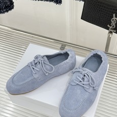 Celine/赛琳26WF新品麂皮系带小皮鞋春秋鞋柜必备百搭款经典系带配金色鞋眼柔润鞋型贴合脚面上脚秀气 Celine/赛琳26WF新品麂皮系带小皮鞋春秋鞋柜必备百搭款经典系带配金色鞋眼柔润鞋型贴合脚面上脚秀气
