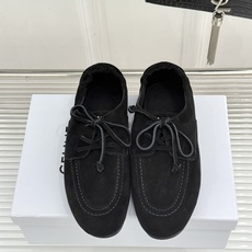 Celine/赛琳26WF新品麂皮系带小皮鞋春秋鞋柜必备百搭款经典系带配金色鞋眼柔润鞋型贴合脚面上脚秀气 Celine/赛琳26WF新品麂皮系带小皮鞋春秋鞋柜必备百搭款经典系带配金色鞋眼柔润鞋型贴合脚面上脚秀气
