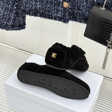 Celine/赛琳26WF新品麂皮系带小皮鞋春秋鞋柜必备百搭款经典系带配金色鞋眼柔润鞋型贴合脚面上脚秀气 Celine/赛琳26WF新品麂皮系带小皮鞋春秋鞋柜必备百搭款经典系带配金色鞋眼柔润鞋型贴合脚面上脚秀气