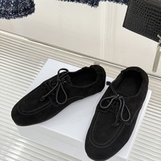 Celine/赛琳26WF新品麂皮系带小皮鞋春秋鞋柜必备百搭款经典系带配金色鞋眼柔润鞋型贴合脚面上脚秀气 Celine/赛琳26WF新品麂皮系带小皮鞋春秋鞋柜必备百搭款经典系带配金色鞋眼柔润鞋型贴合脚面上脚秀气