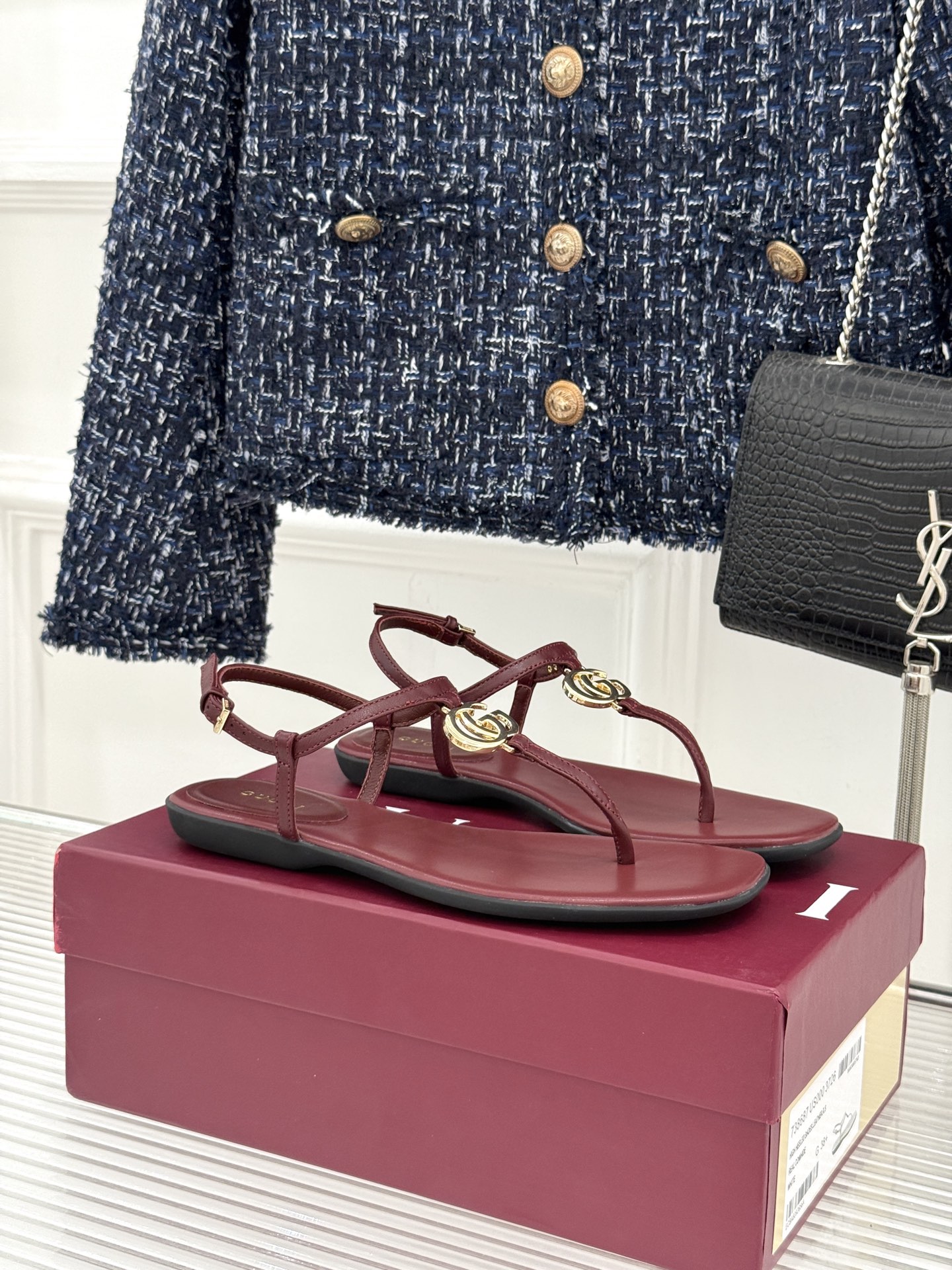 Gucci/古驰26WF新品双G夹脚方头平底凉鞋G家26WF春夏度假新作复古方头勾勒纤细脚型经典互扣双G