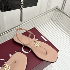 Gucci/古驰26WF新品双G夹脚方头平底凉鞋G家26WF春夏度假新作复古方头勾勒纤细脚型经典互扣双G Gucci/古驰26WF新品双G夹脚方头平底凉鞋G家26WF春夏度假新作复古方头勾勒纤细脚型经典互扣双G
