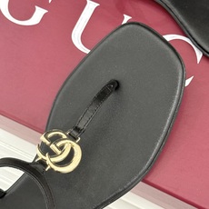 Gucci/古驰26WF新品双G夹脚方头平底凉鞋G家26WF春夏度假新作复古方头勾勒纤细脚型经典互扣双G Gucci/古驰26WF新品双G夹脚方头平底凉鞋G家26WF春夏度假新作复古方头勾勒纤细脚型经典互扣双G