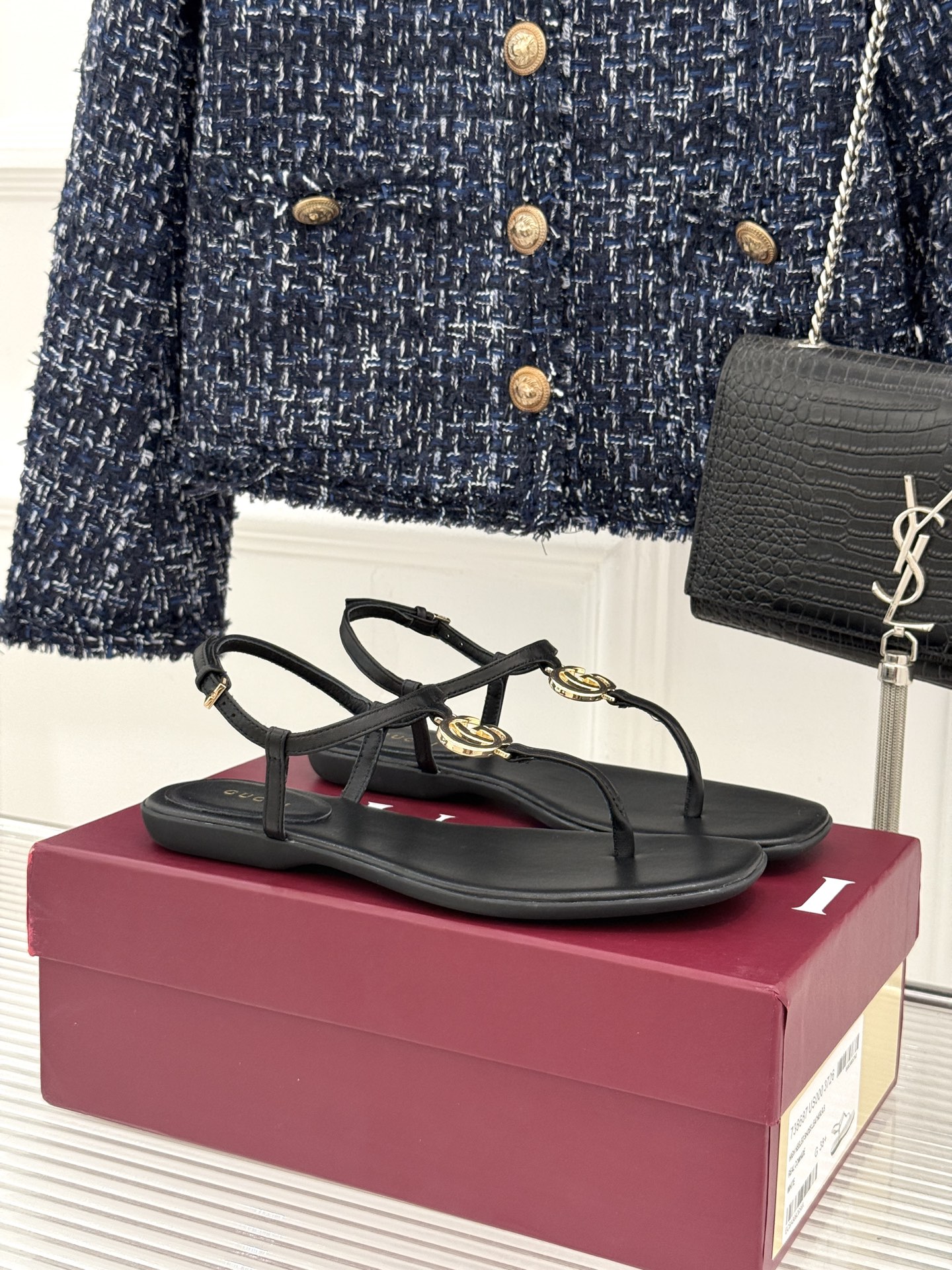 Gucci/古驰26WF新品双G夹脚方头平底凉鞋G家26WF春夏度假新作复古方头勾勒纤细脚型经典互扣双G