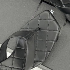 Saint Laurent /圣罗兰26WF新品透明跟夹脚粗跟方头人字拖鞋方头夹脚勾勒纤细脚型透明粗跟隐 Saint Laurent /圣罗兰26WF新品透明跟夹脚粗跟方头人字拖鞋方头夹脚勾勒纤细脚型透明粗跟隐