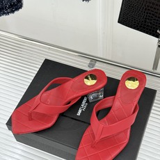 Saint Laurent /圣罗兰26WF新品透明跟夹脚粗跟方头人字拖鞋方头夹脚勾勒纤细脚型透明粗跟隐 Saint Laurent /圣罗兰26WF新品透明跟夹脚粗跟方头人字拖鞋方头夹脚勾勒纤细脚型透明粗跟隐