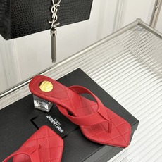 Saint Laurent /圣罗兰26WF新品透明跟夹脚粗跟方头人字拖鞋方头夹脚勾勒纤细脚型透明粗跟隐 Saint Laurent /圣罗兰26WF新品透明跟夹脚粗跟方头人字拖鞋方头夹脚勾勒纤细脚型透明粗跟隐
