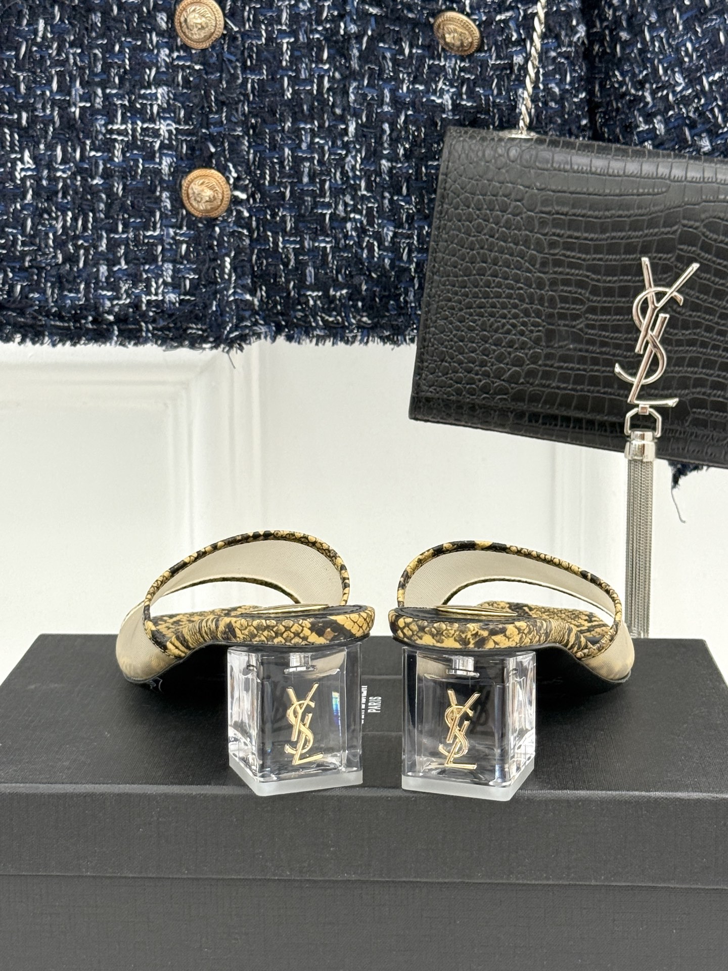 Saint Laurent /圣罗兰26WF新品一字带网面透明跟方头粗跟拖鞋织网纱透出清透呼吸感一字带利