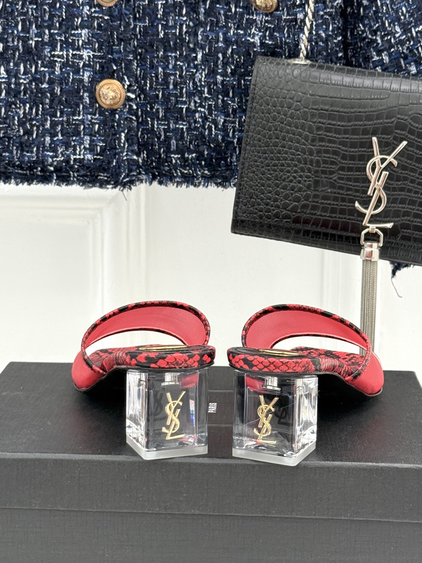 Saint Laurent /圣罗兰26WF新品一字带网面透明跟方头粗跟拖鞋织网纱透出清透呼吸感一字带利