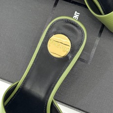 Saint Laurent /圣罗兰26WF新品一字带透明跟方头粗跟拖鞋方头廓形利落又高级透明粗跟稳当显 Saint Laurent /圣罗兰26WF新品一字带透明跟方头粗跟拖鞋方头廓形利落又高级透明粗跟稳当显