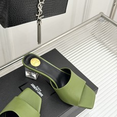 Saint Laurent /圣罗兰26WF新品一字带透明跟方头粗跟拖鞋方头廓形利落又高级透明粗跟稳当显 Saint Laurent /圣罗兰26WF新品一字带透明跟方头粗跟拖鞋方头廓形利落又高级透明粗跟稳当显