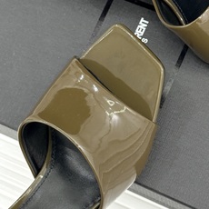 Saint Laurent /圣罗兰26WF新品一字带透明跟方头粗跟拖鞋方头廓形利落又高级透明粗跟稳当显 Saint Laurent /圣罗兰26WF新品一字带透明跟方头粗跟拖鞋方头廓形利落又高级透明粗跟稳当显