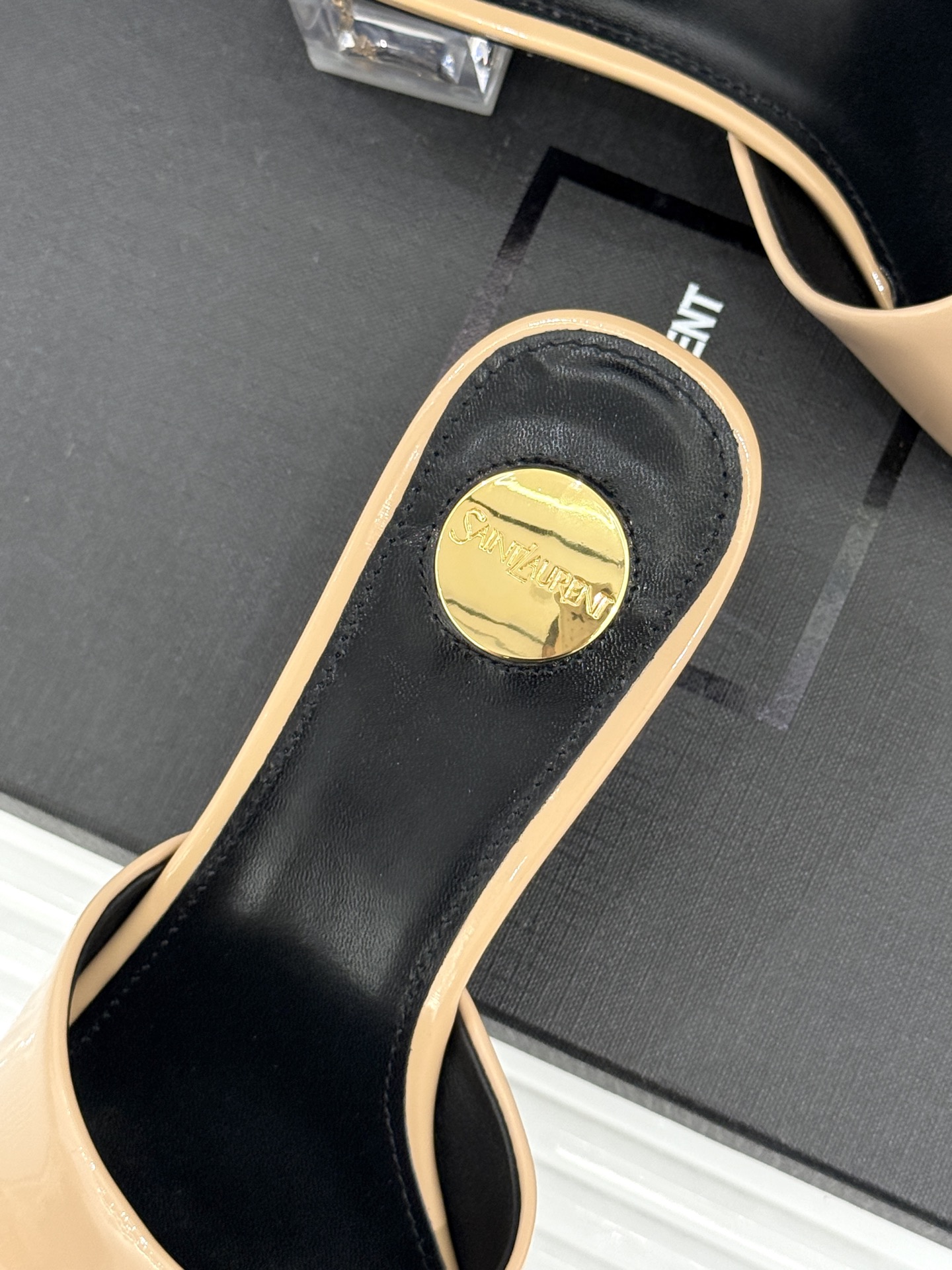 Saint Laurent /圣罗兰26WF新品一字带透明跟方头粗跟拖鞋方头廓形利落又高级透明粗跟稳当显