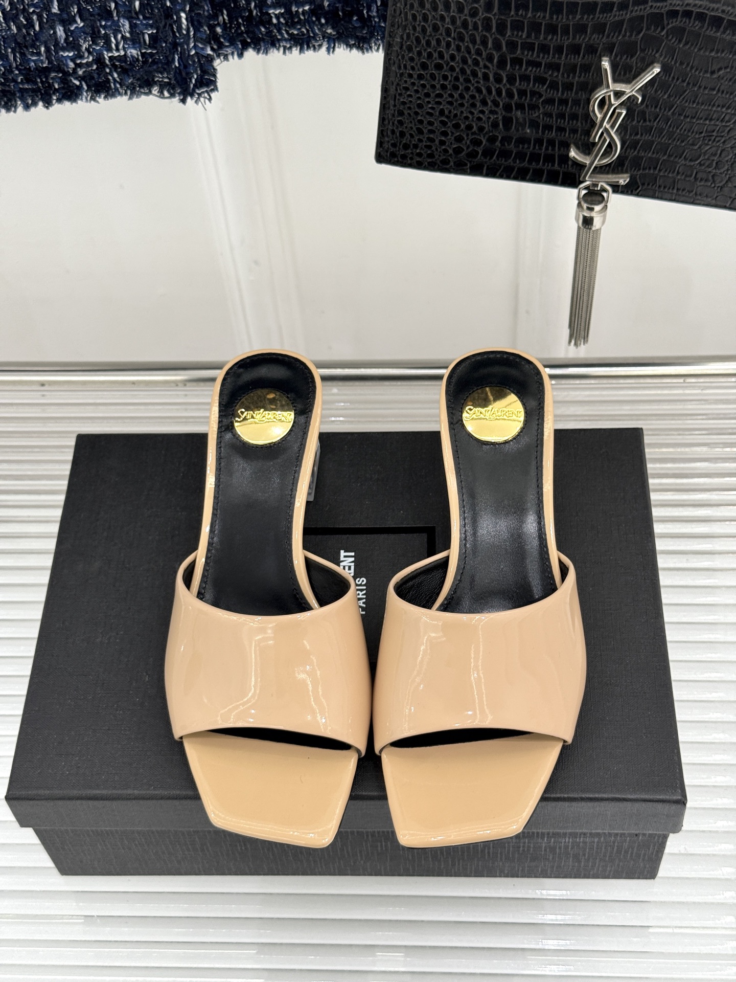 Saint Laurent /圣罗兰26WF新品一字带透明跟方头粗跟拖鞋方头廓形利落又高级透明粗跟稳当显