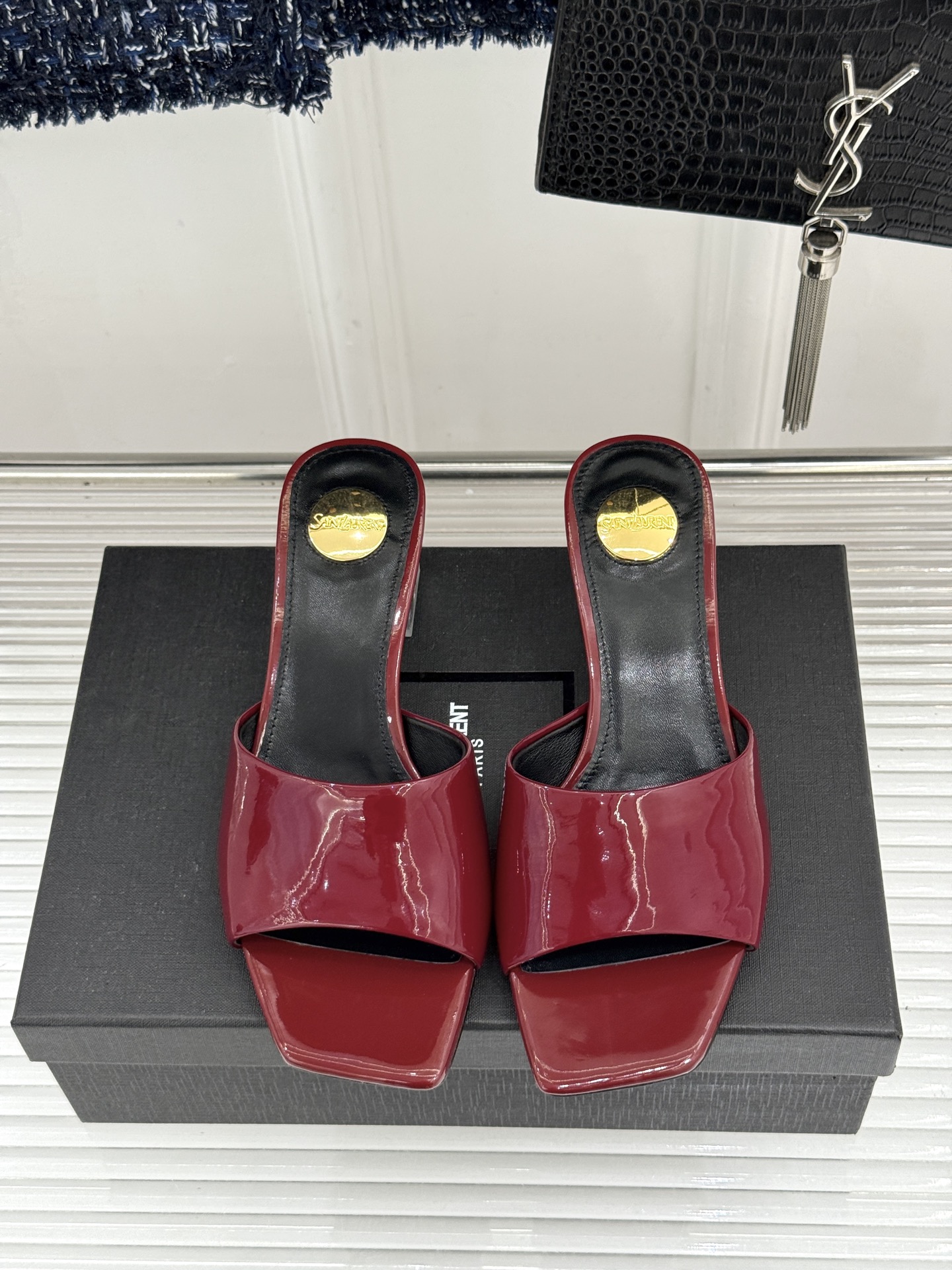 Saint Laurent /圣罗兰26WF新品一字带透明跟方头粗跟拖鞋方头廓形利落又高级透明粗跟稳当显