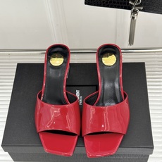 Saint Laurent /圣罗兰26WF新品一字带透明跟方头粗跟拖鞋方头廓形利落又高级透明粗跟稳当显 Saint Laurent /圣罗兰26WF新品一字带透明跟方头粗跟拖鞋方头廓形利落又高级透明粗跟稳当显