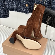 Gianvito Rossi 26WF秋冬新品圆头复古拼接粗跟短靴长靴复古圆头复刻经典感异材拼接质感出众 Gianvito Rossi 26WF秋冬新品圆头复古拼接粗跟短靴长靴复古圆头复刻经典感异材拼接质感出众