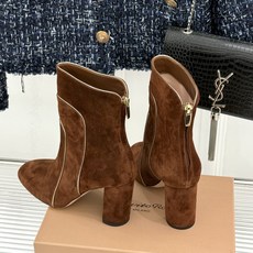 Gianvito Rossi 26WF秋冬新品圆头复古拼接粗跟短靴长靴复古圆头复刻经典感异材拼接质感出众 Gianvito Rossi 26WF秋冬新品圆头复古拼接粗跟短靴长靴复古圆头复刻经典感异材拼接质感出众
