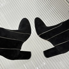 长靴 Gianvito Rossi 26WF秋冬新品圆头复古拼接粗跟短靴长靴复古圆头复刻经典感异材拼接质 长靴 Gianvito Rossi 26WF秋冬新品圆头复古拼接粗跟短靴长靴复古圆头复刻经典感异材拼接质