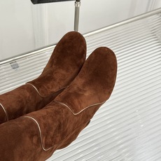 长靴 Gianvito Rossi 26WF秋冬新品圆头复古拼接粗跟短靴长靴复古圆头复刻经典感异材拼接质 长靴 Gianvito Rossi 26WF秋冬新品圆头复古拼接粗跟短靴长靴复古圆头复刻经典感异材拼接质